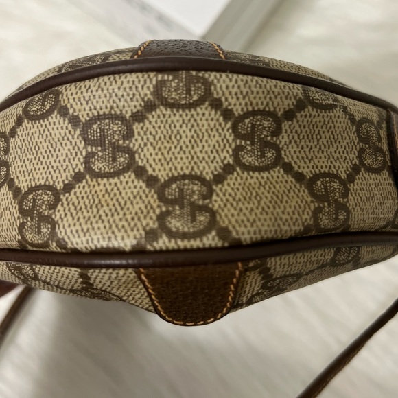 GG Plus Crossbody Bag
$575.00 - Picture 13 of 16